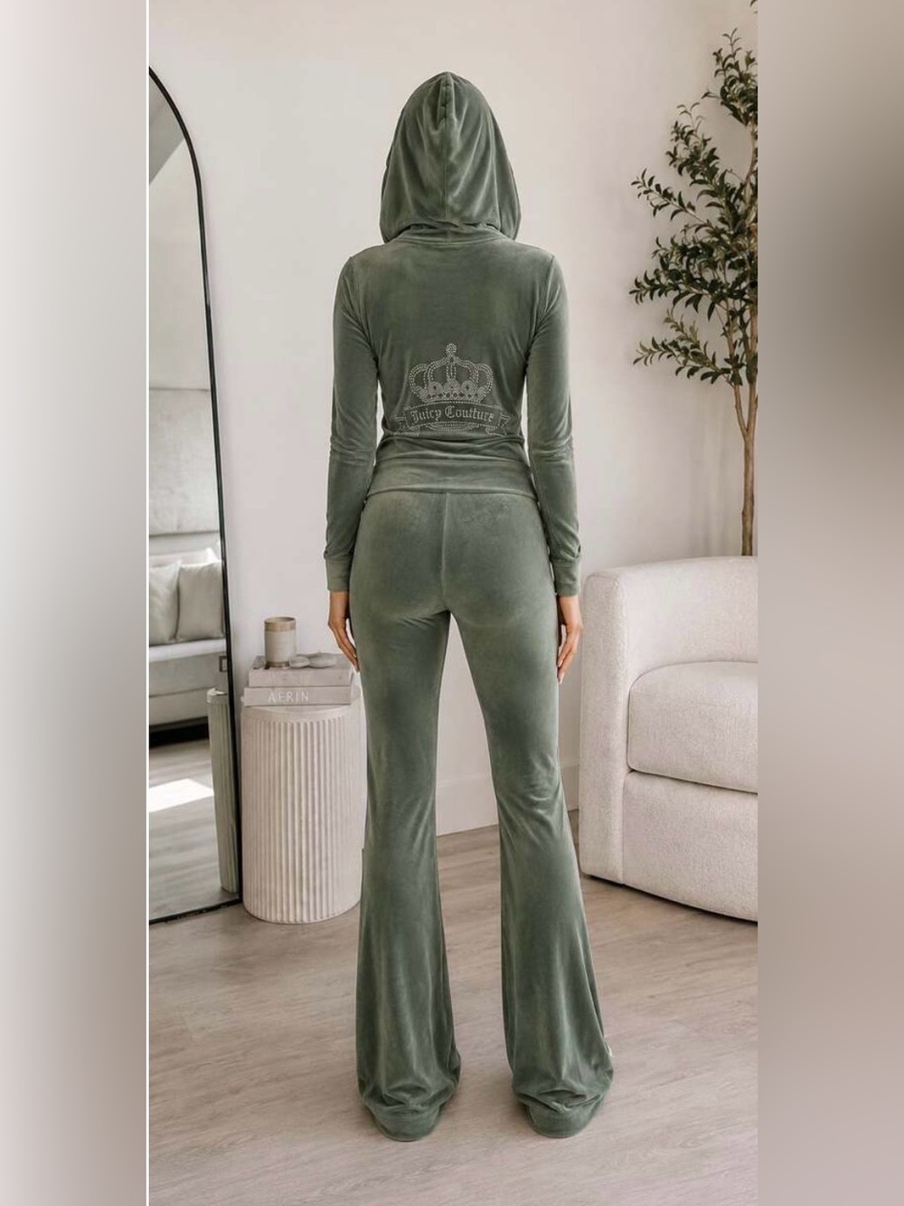 Juicy Couture $199 Velour Tracksuit Set Sage Green Rhinestone Crown Hoodie Pants